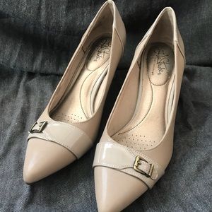 Life Stride Pumps
